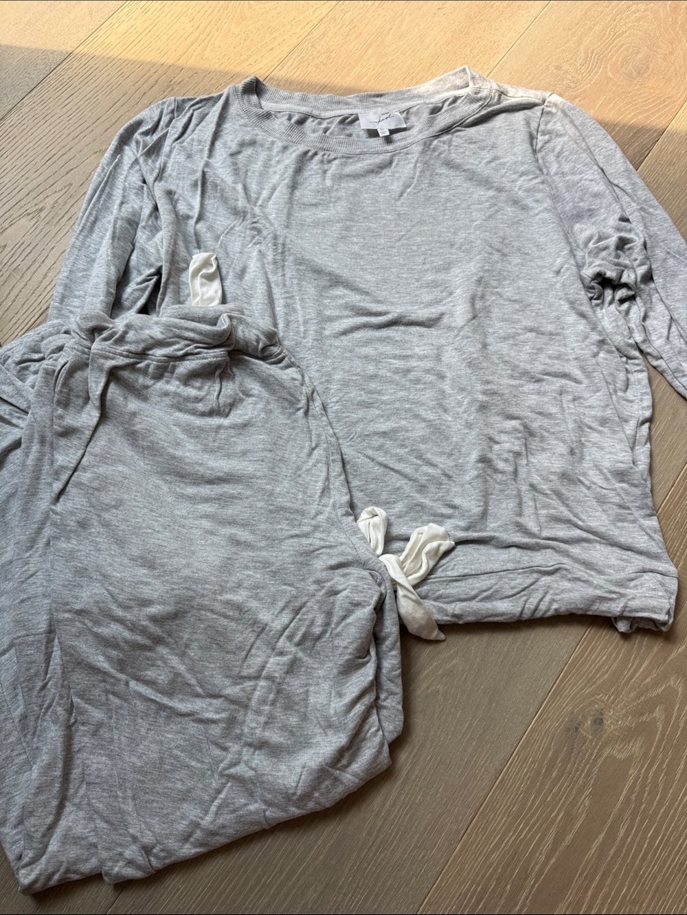 Soma Light Gray Long-Sleeve Top with Matching Joggers Lounge Set